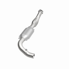 Load image into Gallery viewer, MagnaFlow Exhaust Products 447179 California CARB Direct-Fit Catalytic Converter for Select Ford E-150 Econoline, Ford E-150 Econoline Club Wagon, Ford E-250 Econoline