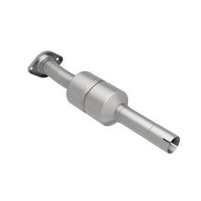 Load image into Gallery viewer, MagnaFlow Exhaust Products 23624 HM Grade Direct-Fit Catalytic Converter for Select Lexus RX330, Lexus RX350, Lexus RX400h, Toyota Highlander