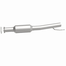 Load image into Gallery viewer, MagnaFlow Exhaust Products 5571662 California CARB Direct-Fit Catalytic Converter for Select Ford Escape, Mazda Tribute, Mercury Mariner
