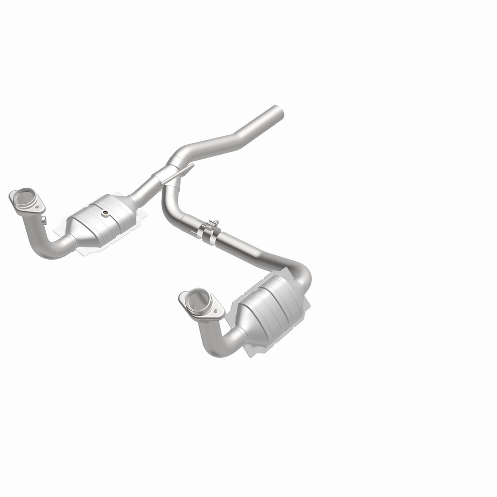 MagnaFlow Exhaust Products 49187 OEM Grade Direct-Fit Catalytic Converter for Select Dodge Nitro, Jeep Liberty