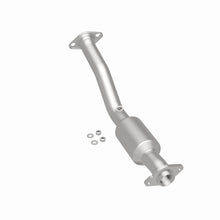 Load image into Gallery viewer, MagnaFlow Exhaust Products 52709 OEM Grade Direct-Fit Catalytic Converter for Select Nissan Cube, Nissan Sentra