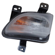 Load image into Gallery viewer, Crown Automotive Jeep Replacement 68256431AA Right Parking Light for 2015-2018 Jeep BU Renegade (USA, Canada, &amp; Mexico) for Select Jeep Renegade