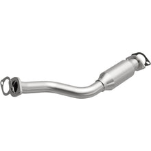 Load image into Gallery viewer, MagnaFlow Exhaust Products 5571317 California CARB Direct-Fit Catalytic Converter for Select Nissan Rogue, Nissan Rogue Select