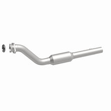 Load image into Gallery viewer, MagnaFlow Exhaust Products 4481464 California CARB Direct-Fit Catalytic Converter for Select Buick LeSabre, Buick Park Avenue, Buick Riviera, Oldsmobile 88, Oldsmobile 98, Oldsmobile LSS, Pontiac Bonneville