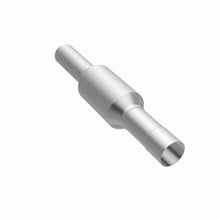 Load image into Gallery viewer, MagnaFlow Exhaust Products 3391488 California CARB Direct-Fit Catalytic Converter for Select Chevrolet Blazer, Chevrolet C1500 Suburban, Chevrolet C2500 Suburban, Chevrolet K1500 Suburban, Chevrolet K2500 Suburban, GMC C1500 Suburban, GMC C2500 Suburban,