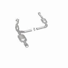 Load image into Gallery viewer, MagnaFlow Exhaust Products 458030 California CARB Direct-Fit Catalytic Converter for Select Ford Explorer, Mercury Mountaineer