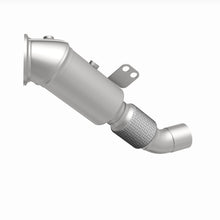 Load image into Gallery viewer, MagnaFlow Exhaust Products 6561549 California CARB Direct-Fit Catalytic Converter for Select BMW 340i, BMW 340i GT xDrive, BMW 340i xDrive, BMW 440i, BMW 440i Gran Coupe, BMW 440i xDrive, BMW 440i xDrive Gran Coupe, BMW 740i, BMW 740i xDrive