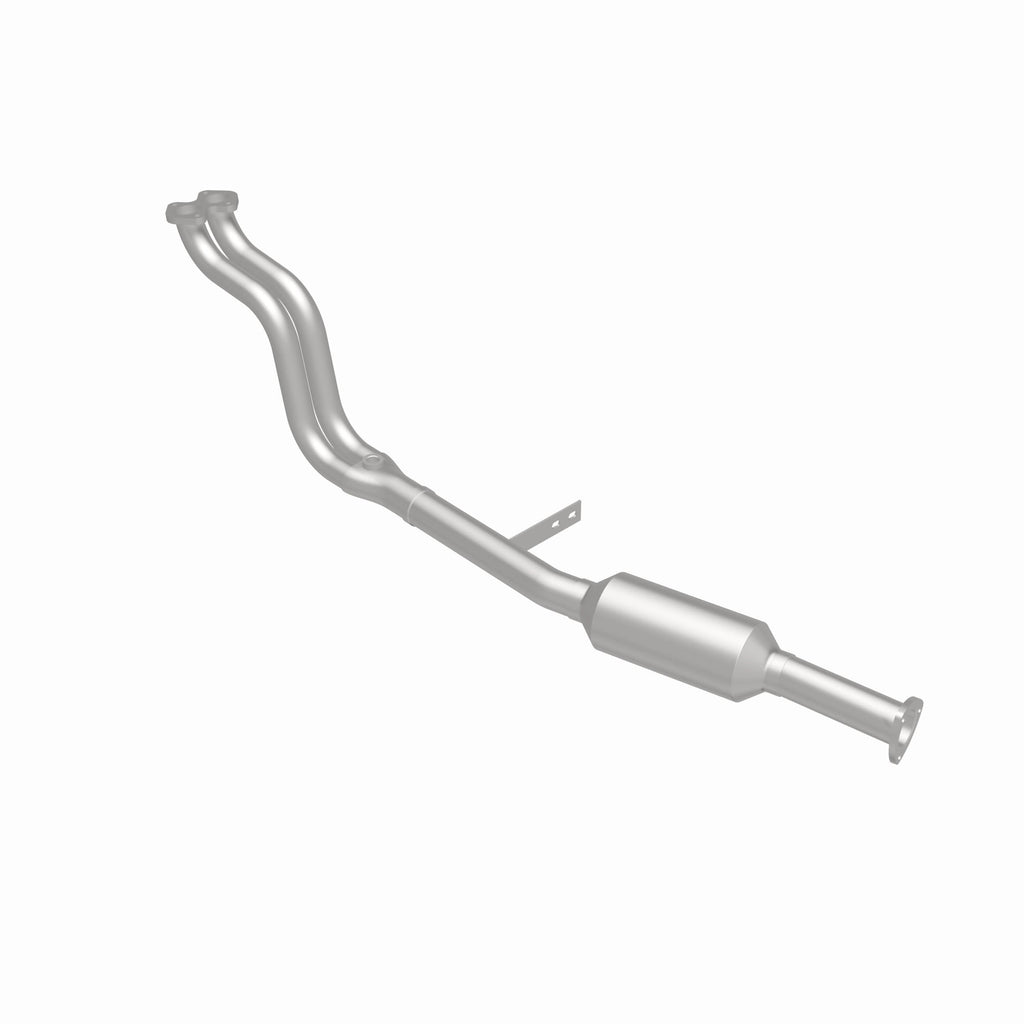 MagnaFlow Exhaust Products 23511 Standard Grade Direct-Fit Catalytic Converter for Select Alfa Romeo Spider