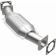 Load image into Gallery viewer, MagnaFlow Exhaust Products 3322430 California CARB Direct-Fit Catalytic Converter for Select Chevrolet Camaro, Chevrolet Corvette