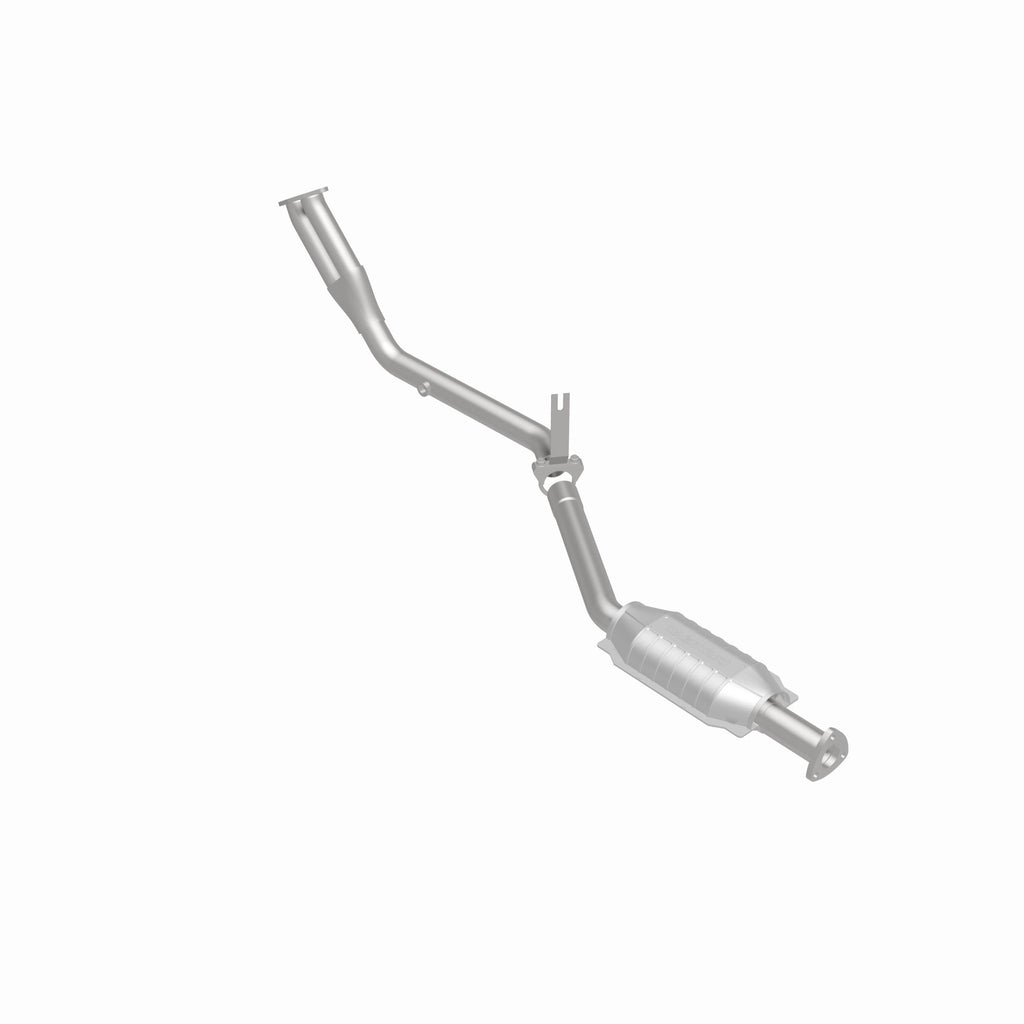 MagnaFlow Exhaust Products 23551 Standard Grade Direct-Fit Catalytic Converter for Select BMW 318i