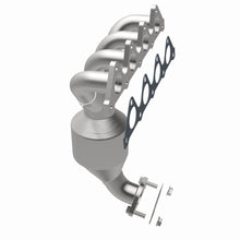 Load image into Gallery viewer, MagnaFlow Exhaust Products 5531321 California CARB Manifold Catalytic Converter for Select Hyundai Accent, Kia Rio, Kia Rio5