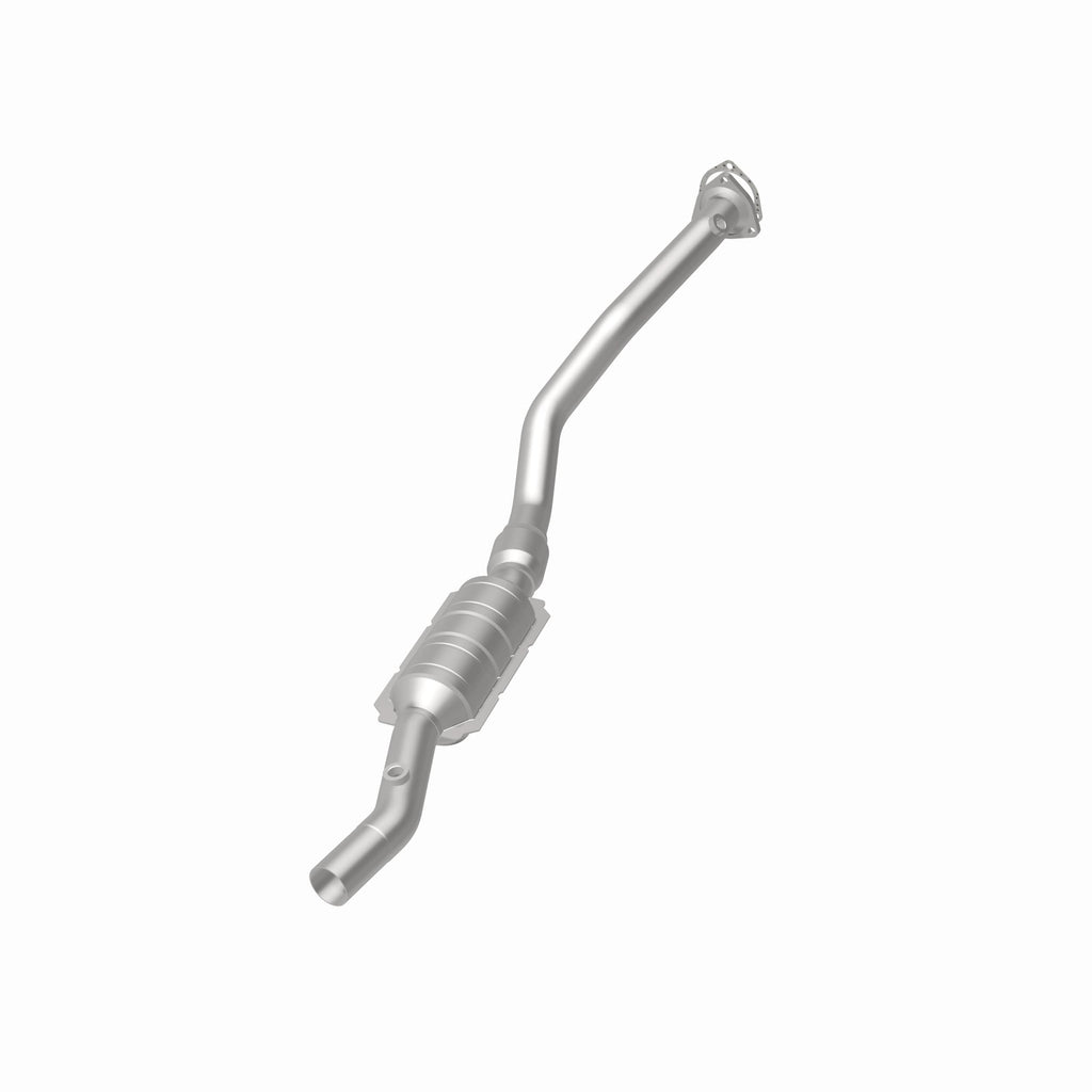 MagnaFlow Exhaust Products 22962 HM Grade Direct-Fit Catalytic Converter for Select Audi A4, Audi A4 Quattro, Volkswagen Passat
