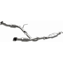 Load image into Gallery viewer, MagnaFlow Exhaust Products 458028 California CARB Direct-Fit Catalytic Converter for Select Lincoln Aviator, Mercury Mountaineer