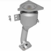 Load image into Gallery viewer, MagnaFlow Exhaust Products 5531889 California CARB Direct-Fit Catalytic Converter for Select Ford Fusion, Mercury Milan