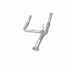 Load image into Gallery viewer, MagnaFlow Exhaust Products 4551252 California CARB Direct-Fit Catalytic Converter for Select Chevrolet Silverado HD, Chevrolet Silverado HD, GMC Sierra HD, GMC Sierra HD