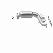 Load image into Gallery viewer, MagnaFlow Exhaust Products 5582556 California CARB Manifold Catalytic Converter for Select Toyota Sienna