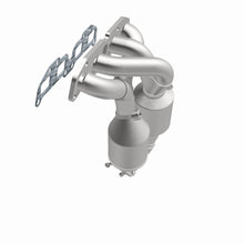 Load image into Gallery viewer, MagnaFlow Exhaust Products 51591 OEM Grade Manifold Catalytic Converter for Select Nissan Sentra