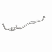 Load image into Gallery viewer, MagnaFlow Exhaust Products 447163 California CARB Direct-Fit Catalytic Converter for Select Toyota Sienna