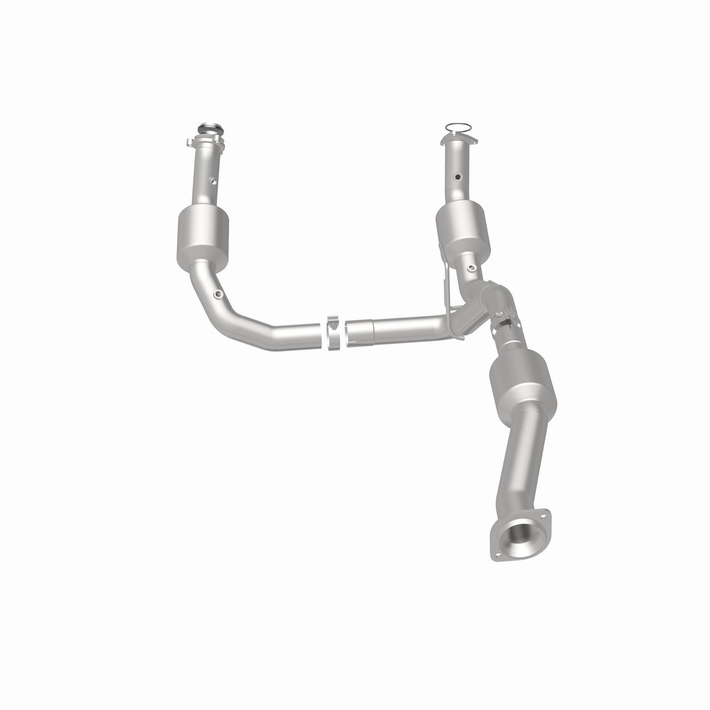 MagnaFlow Exhaust Products 280745 OEM Grade Direct-Fit Catalytic Converter for Select Chevrolet Silverado HD, Chevrolet Silverado HD, GMC Sierra HD, GMC Sierra HD