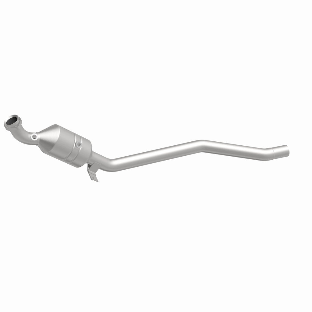 MagnaFlow Exhaust Products 52177 OEM Grade Direct-Fit Catalytic Converter for Select Mercedes-Benz R350