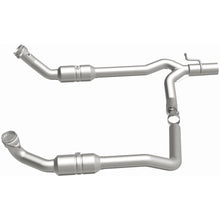 Load image into Gallery viewer, MagnaFlow Exhaust Products 52294 OEM Grade Direct-Fit Catalytic Converter for Select Ford E-150, Ford E-250, Ford E-350 Super Duty, Ford E-450 Super Duty
