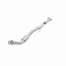 Load image into Gallery viewer, MagnaFlow Exhaust Products 4651022 California CARB Direct-Fit Catalytic Converter for Select Chevrolet Trailblazer EXT, GMC Envoy XL, GMC Envoy XUV