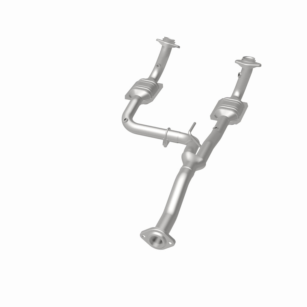 MagnaFlow Exhaust Products 49186 OEM Grade Direct-Fit Catalytic Converter for Select Jeep Liberty