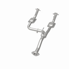 Load image into Gallery viewer, MagnaFlow Exhaust Products 49186 OEM Grade Direct-Fit Catalytic Converter for Select Jeep Liberty