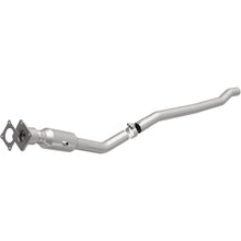 Load image into Gallery viewer, MagnaFlow Exhaust Products 4551814 California CARB Direct-Fit Catalytic Converter for Select Chrysler Town &amp; Country, Dodge Caravan, Dodge Grand Caravan