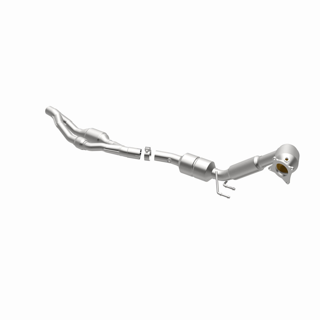MagnaFlow Exhaust Products 49715 OEM Grade Direct-Fit Catalytic Converter for Select Audi TT, Audi TT Quattro