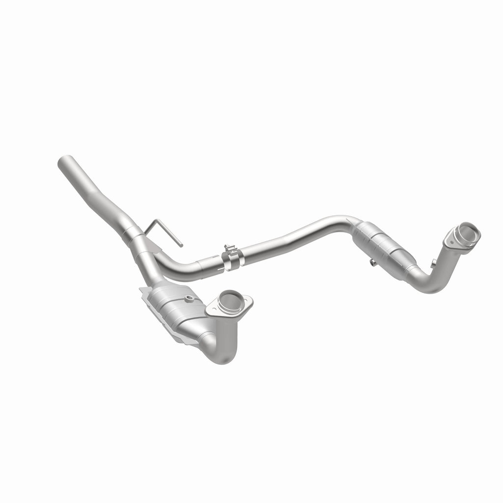 MagnaFlow Exhaust Products 49187 OEM Grade Direct-Fit Catalytic Converter for Select Dodge Nitro, Jeep Liberty