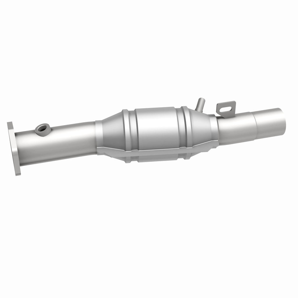 MagnaFlow Exhaust Products 23713 Standard Grade Direct-Fit Catalytic Converter for Select Volkswagen Golf, Volkswagen Jetta