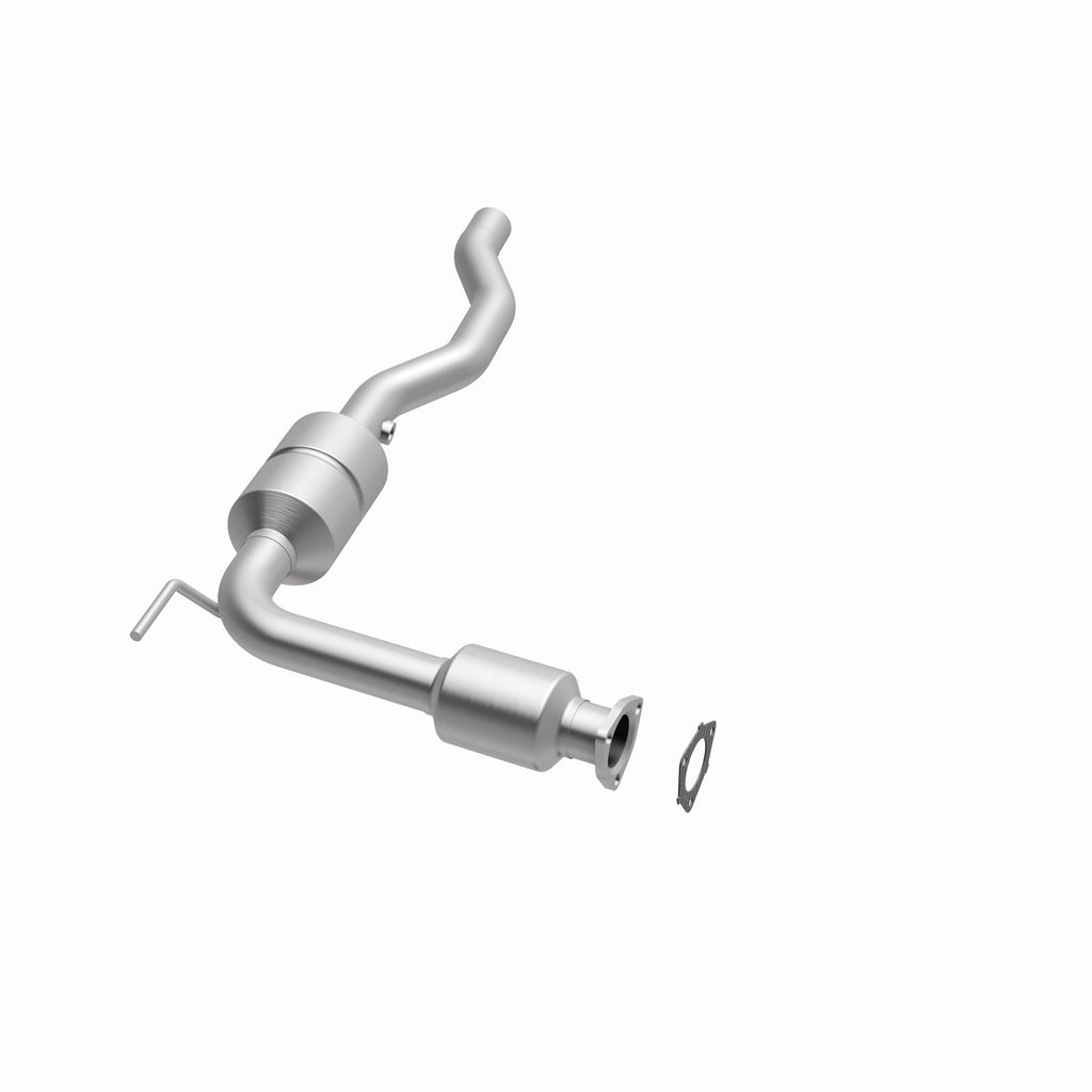 MagnaFlow Exhaust Products 51342 OEM Grade Direct-Fit Catalytic Converter for Select Volkswagen EuroVan