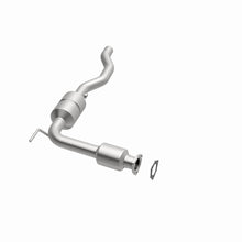 Load image into Gallery viewer, MagnaFlow Exhaust Products 51342 OEM Grade Direct-Fit Catalytic Converter for Select Volkswagen EuroVan