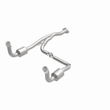 Load image into Gallery viewer, MagnaFlow Exhaust Products 5451186 California CARB Direct-Fit Catalytic Converter for Select Jeep Liberty