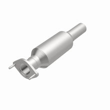Load image into Gallery viewer, MagnaFlow Exhaust Products 5571981 California CARB Direct-Fit Catalytic Converter for Select Ford Fusion, Lincoln Zephyr, Mercury Milan
