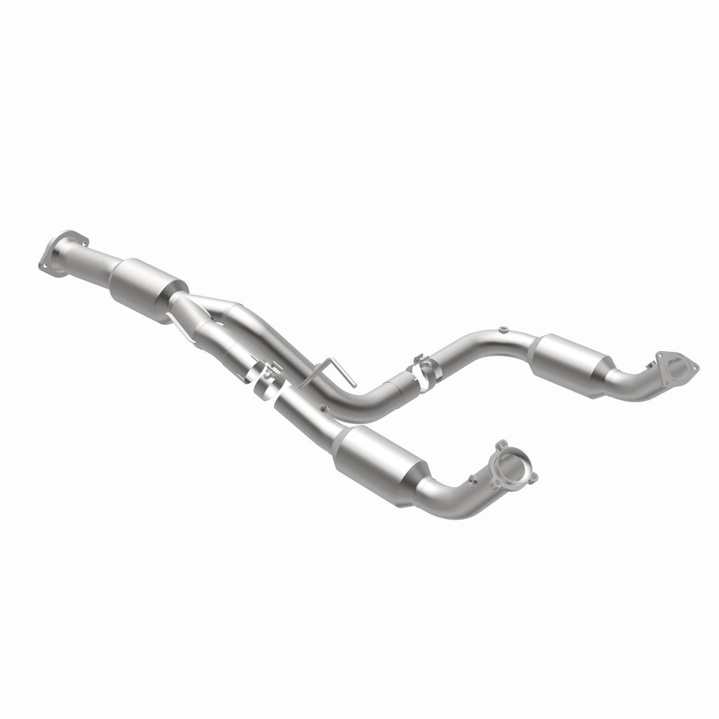 MagnaFlow Exhaust Products 5582812 California CARB Direct-Fit Catalytic Converter for Select Chevrolet Silverado HD, Chevrolet Silverado HD, GMC Sierra HD, GMC Sierra HD