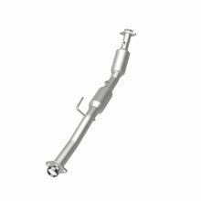 Load image into Gallery viewer, MagnaFlow Exhaust Products 551112 California CARB Direct-Fit Catalytic Converter for Select Ford Ranger