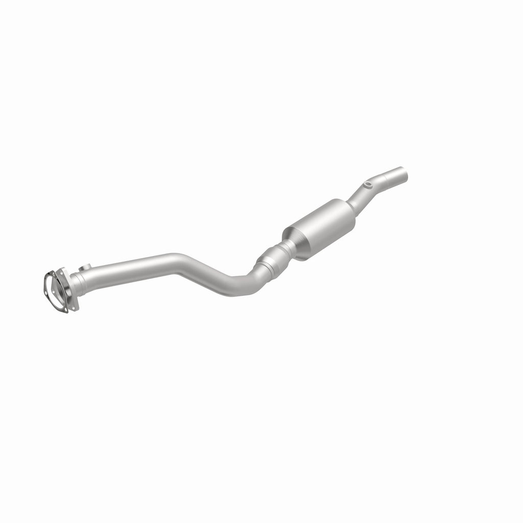 MagnaFlow Exhaust Products 4481658 California CARB Direct-Fit Catalytic Converter for Select Audi A4, Audi A4 Quattro, Volkswagen Passat
