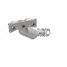 Load image into Gallery viewer, MagnaFlow Exhaust Products 5531226 California CARB Manifold Catalytic Converter for Select BMW 528i, BMW 528i xDrive, BMW 528xi