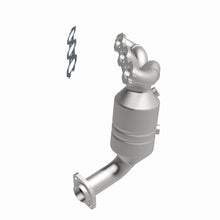 Load image into Gallery viewer, MagnaFlow Exhaust Products 51481 OEM Grade Manifold Catalytic Converter for Select Chrysler Pacifica