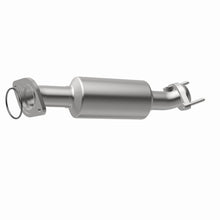 Load image into Gallery viewer, MagnaFlow Exhaust Products 5411042 California CARB Direct-Fit Catalytic Converter for Select Ford Five Hundred, Ford Freestyle, Mercury Montego