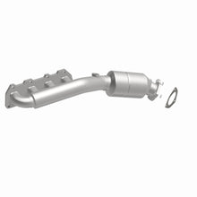 Load image into Gallery viewer, MagnaFlow Exhaust Products 51197 OEM Grade Manifold Catalytic Converter for Select Volkswagen Passat