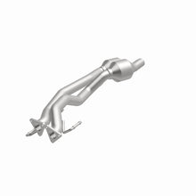 Load image into Gallery viewer, MagnaFlow Exhaust Products 5491957 California CARB Direct-Fit Catalytic Converter for Select Audi Q7, Volkswagen Touareg