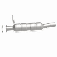 Load image into Gallery viewer, MagnaFlow Exhaust Products 52228 OEM Grade Direct-Fit Catalytic Converter for Select Ford E-350 Super Duty, Ford E-450 Super Duty, Ford F-250, Ford F-250 Super Duty, Ford F-350 Super Duty, Ford F-450 Super Duty, Ford F-550 Super Duty