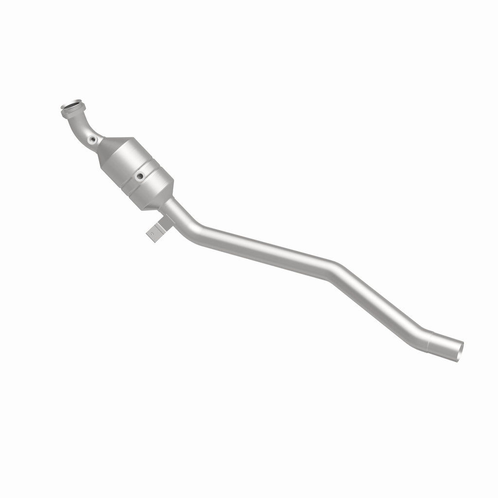 MagnaFlow Exhaust Products 52177 OEM Grade Direct-Fit Catalytic Converter for Select Mercedes-Benz R350