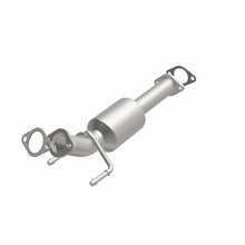 Load image into Gallery viewer, MagnaFlow Exhaust Products 5571421 California CARB Direct-Fit Catalytic Converter for Select Chevrolet Sonic