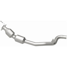 Load image into Gallery viewer, MagnaFlow Exhaust Products 21-607 OEM Grade Direct-Fit Catalytic Converter for Select Land Rover Range Rover, Land Rover Range Rover Sport