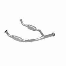 Load image into Gallery viewer, MagnaFlow Exhaust Products 93696 Standard Grade Direct-Fit Catalytic Converter for Select Land Rover Range Rover