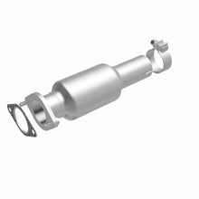 Load image into Gallery viewer, MagnaFlow Exhaust Products 5671511 California CARB Direct-Fit Catalytic Converter for Select Ford Fusion
